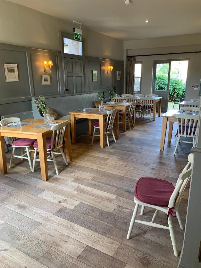 Collingwood Arms Hotel Cornhill on Tweed Екстер'єр фото
